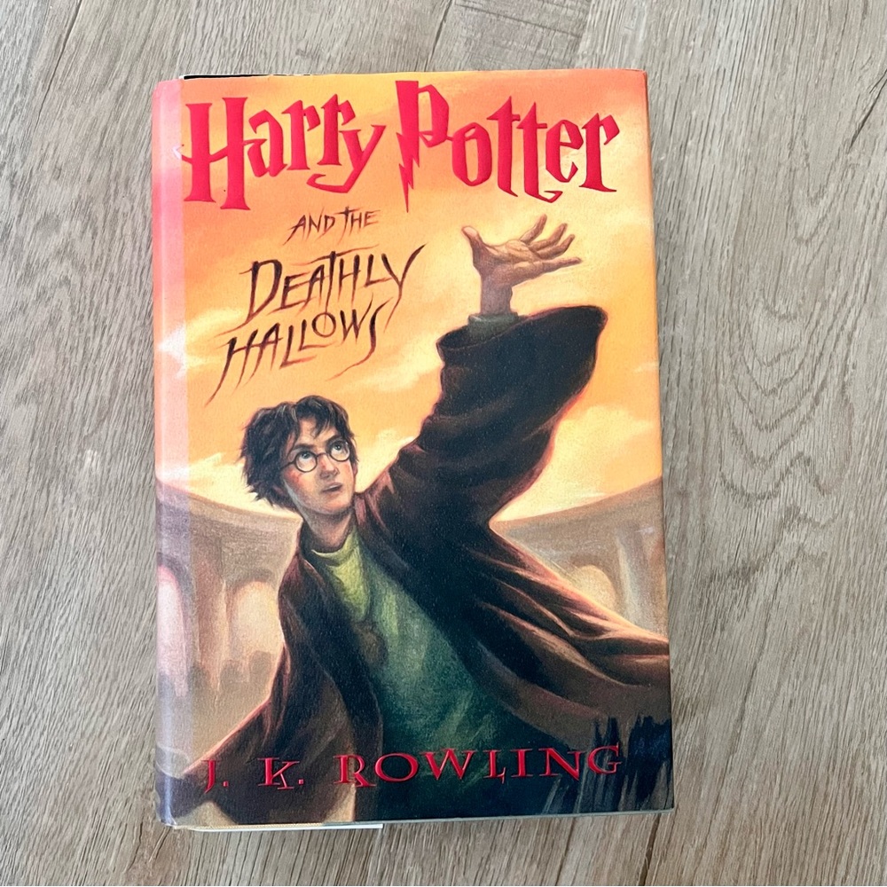 HARRY POTTER & THE DEATHLY HALLOWS 1ST/1ST Printing J.K. Rowling HC/DJ FINE 2007